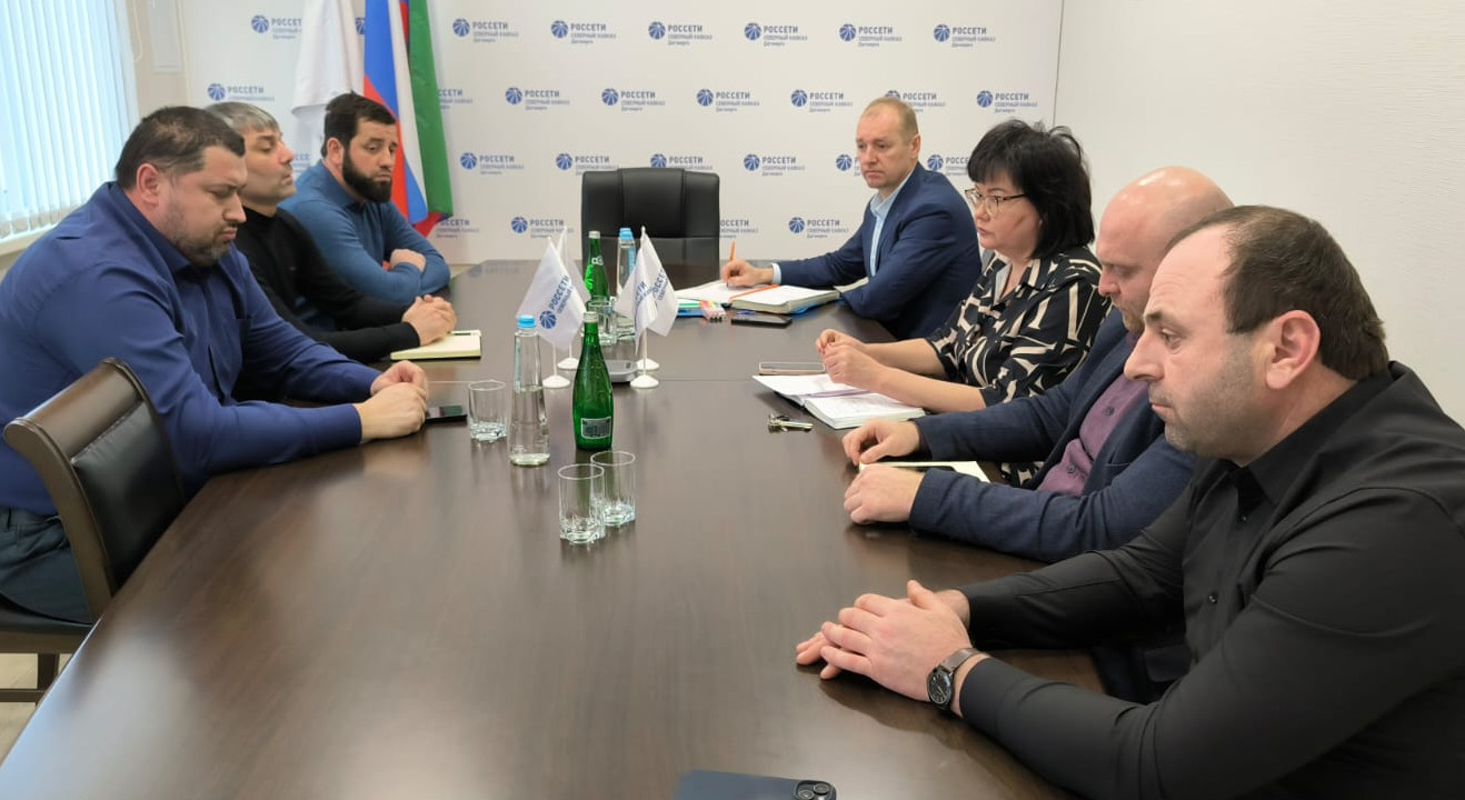 Госжилинспекция РД и Дагэнерго разработают «дорожную карту» по установке приборов учета в самостроях