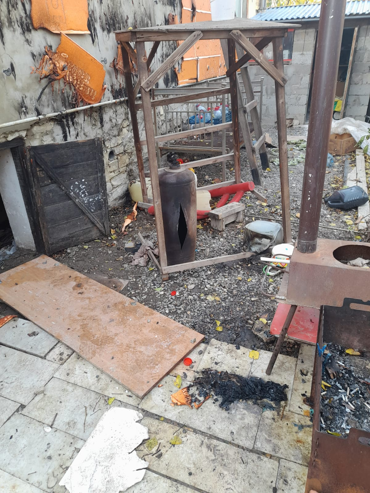В поселке Новый Хушет произошел взрыв газового баллона