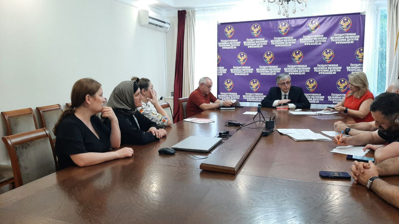 В Госжилинспекции РД прошел еженедельный прием граждан