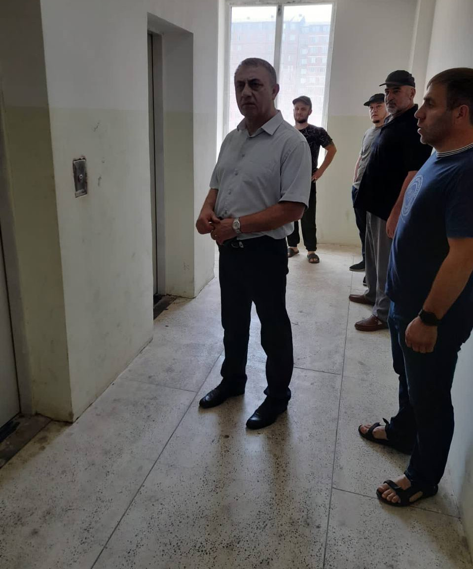 Поступило обращение жителя многоквартирного дома 23 А по ул. Х. Булача с жалобой на плохое техническое обслуживание общего имущества МКД.