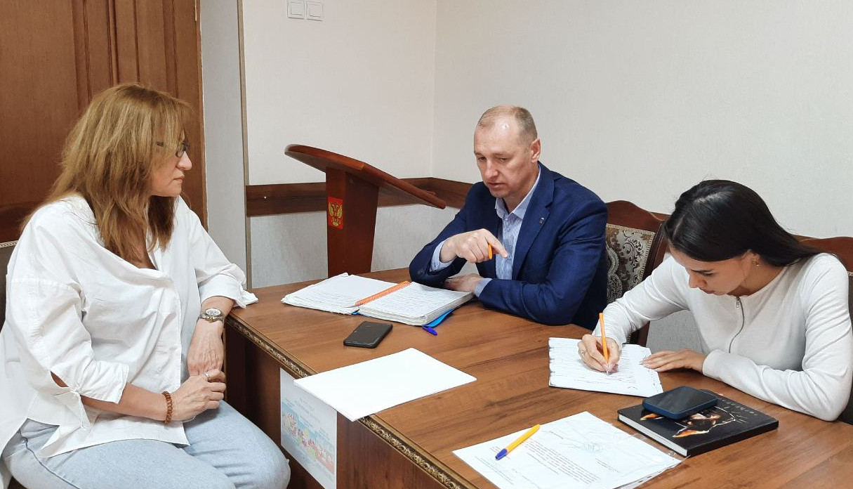 Сергей Касьянов провел приём граждан в Дагестанских Огнях