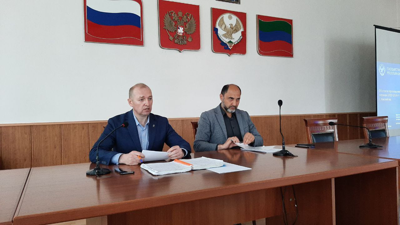 В Каспийске прошло совещание с представителями управляющих компаний города