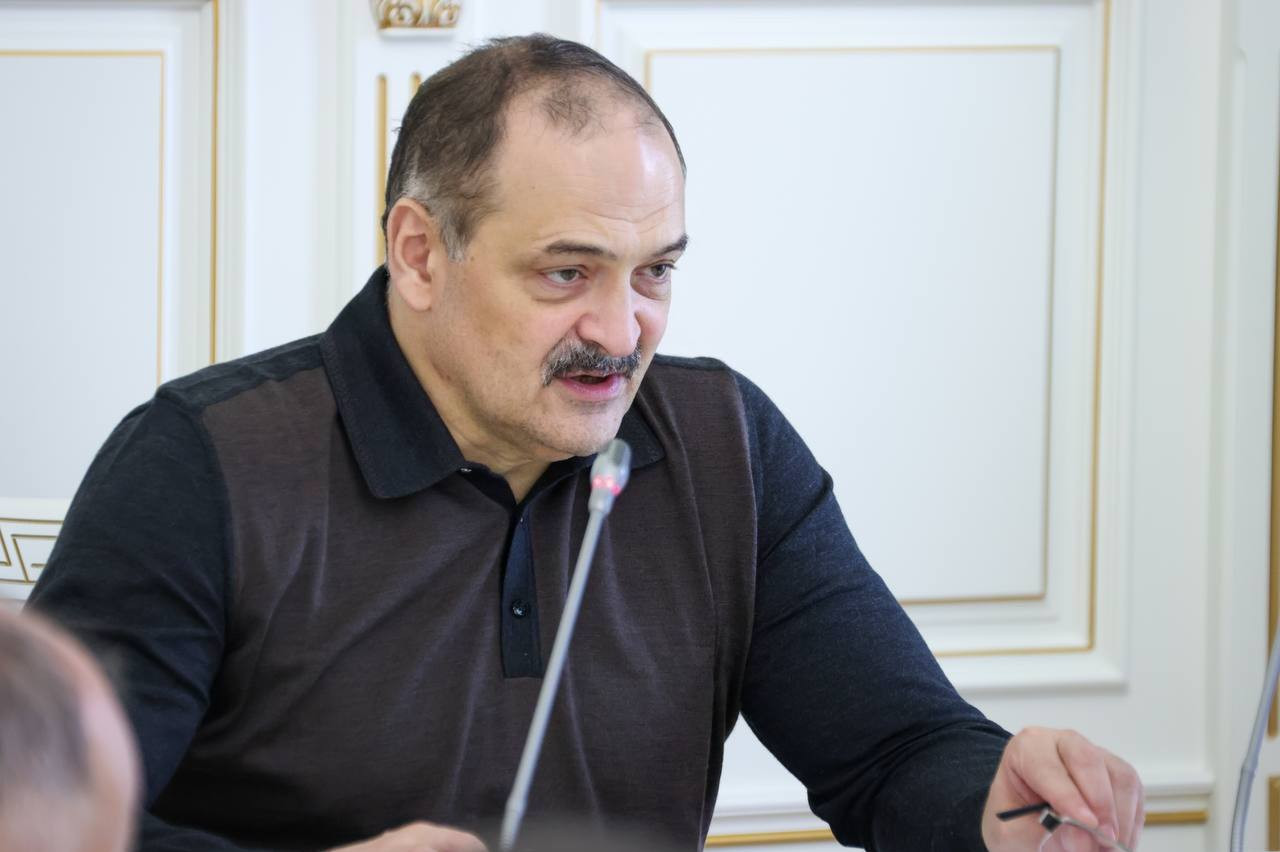 Под руководством главы Дагестана обсуждены вопросы развития Махачкалинского морского торгового порта