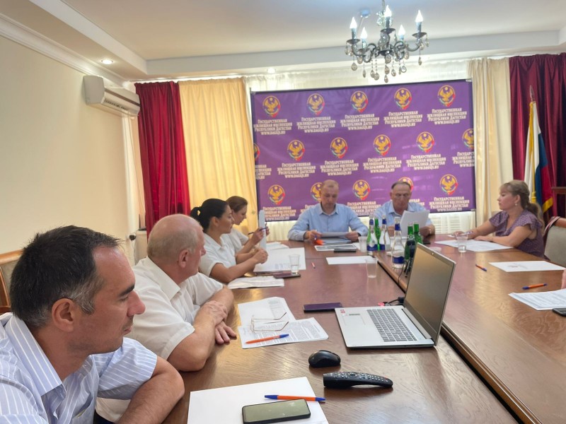 Комиссия избрала нового председателя Общественного совета при Госжилинспекции Дагестана