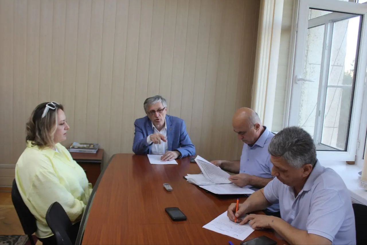 Врио руководителя Госжилинспекции РД провел прием граждан в Избербаше
