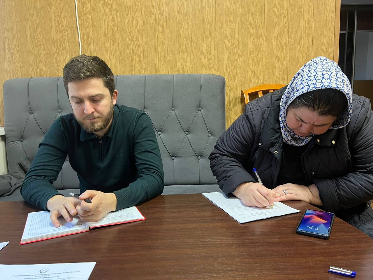 В Кизилюрте Госжилинспекция РД рассмотрела обращения по вопросам отопления и содержания МКД