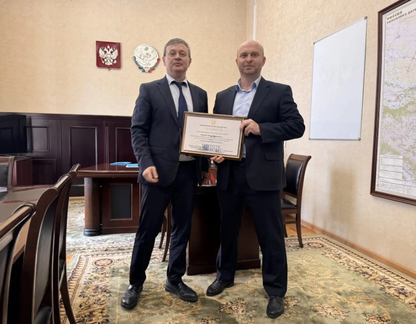 Торжественное награждение сотрудников Госжилинспекции РД